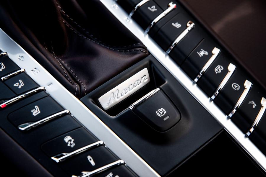 Детали интерьера Porsche Macan S (95B) 2018 года  (WW) (фото 153 из 235)
